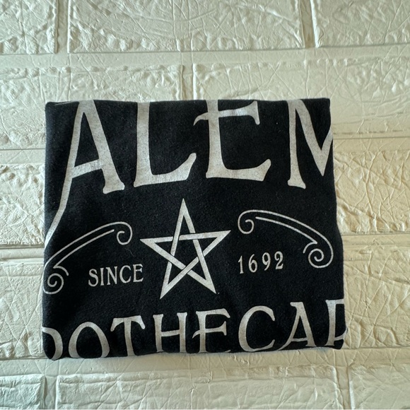 Youth XL Bundle of 3 Tees - Picture 9 of 17